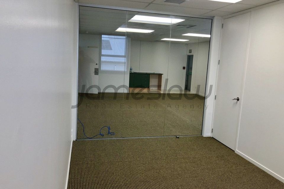 Greenpark Rd Office For Lease – pohled 4