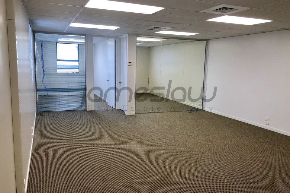 Greenpark Rd Office For Lease – pohled 3