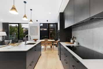 16 Bellfield Lane, Wanaka