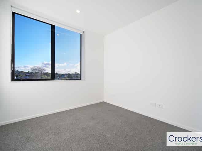 202/5 Rauemi Way, Te Atatu South