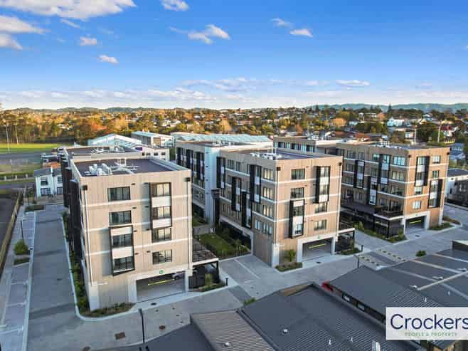 101/3 Rauemi Way, Te Atatu South