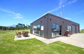 457B Upland Road, Egmont Village