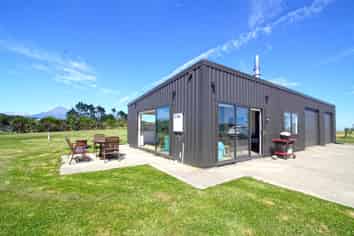 457B Upland Road, Egmont Village