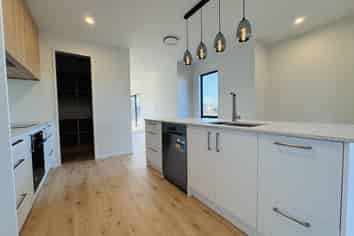 1 Amberite Place, Harewood