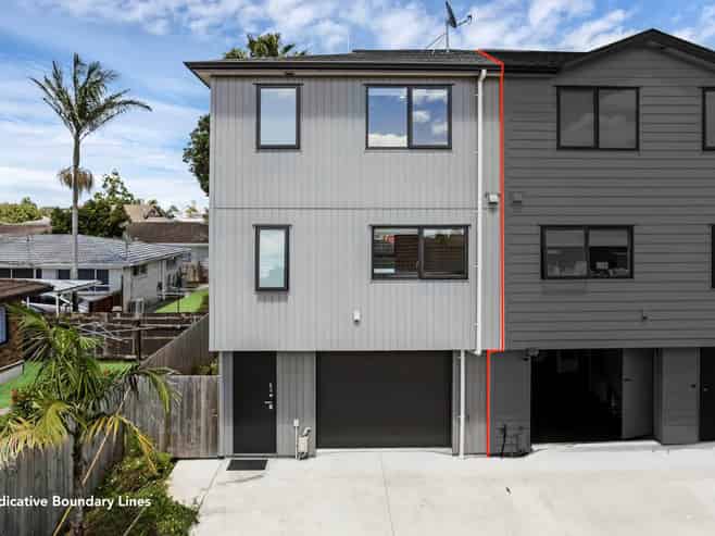 8/20 Charles Street, Papatoetoe