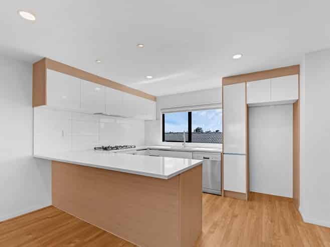 8/20 Charles Street, Papatoetoe