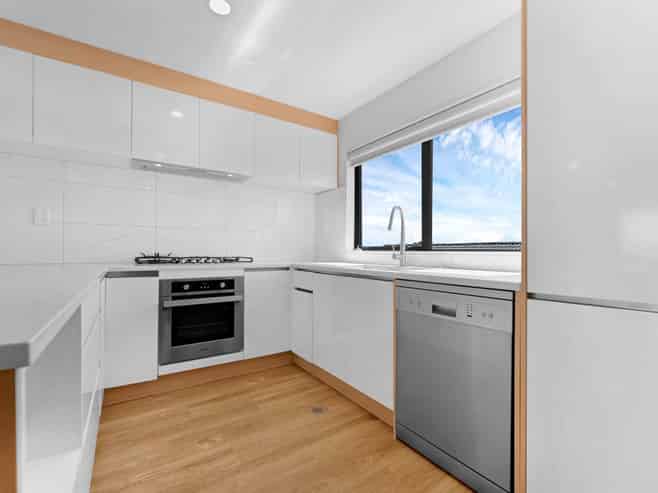 8/20 Charles Street, Papatoetoe