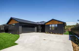 9 Arihi Crescent, Frimley