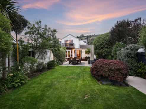 24 Bay View Road, Moncks Bay