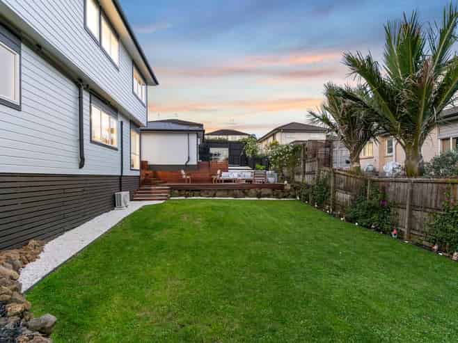 19I Paparoa Road, Cockle Bay