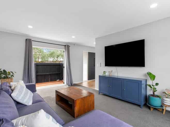 19I Paparoa Road, Cockle Bay