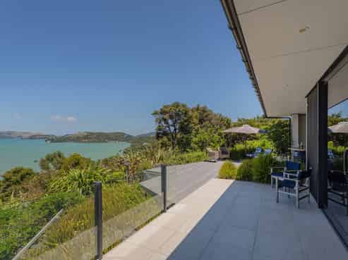 135 Huihana Lane, Coromandel