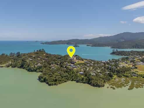 135 Huihana Lane, Coromandel