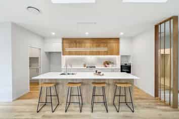 16 Elsie Lange Way, Casebrook