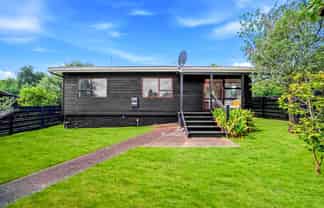 4/7 Vera Road, Te Atatu South