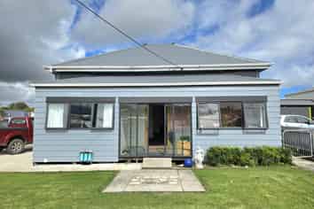 6 Adderley Street, Westport