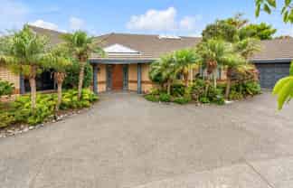 8 The Mews, Northpark