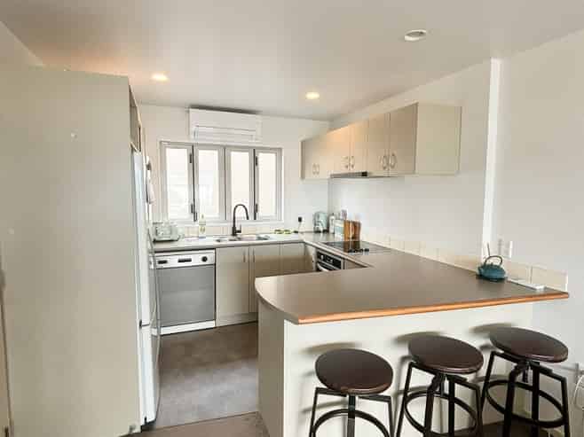 7/208 Lake Terrace, Hilltop