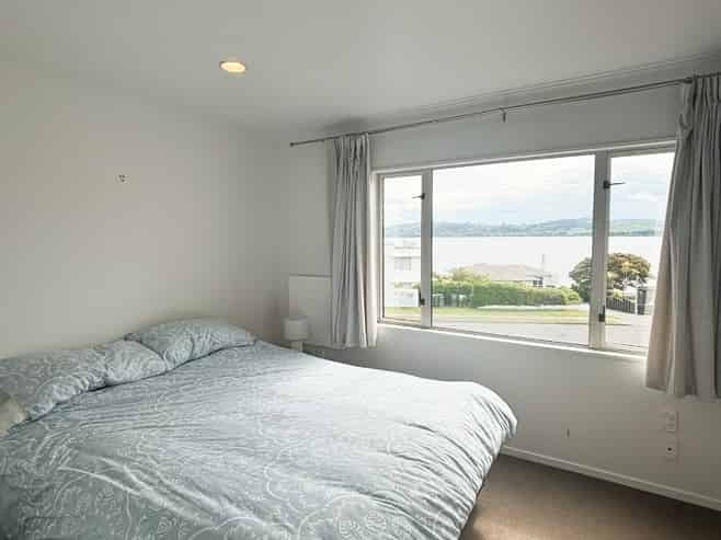 7/208 Lake Terrace, Hilltop