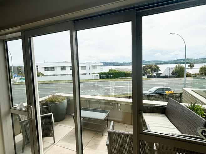 7/208 Lake Terrace, Hilltop