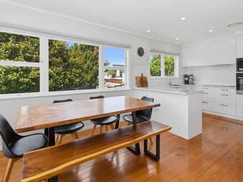 8 Crawford Crescent, Kamo