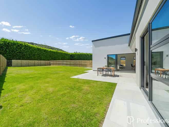 6-12 Manor Park Road, Manor Park