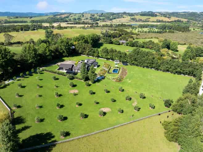 345 Green Road, Matakana