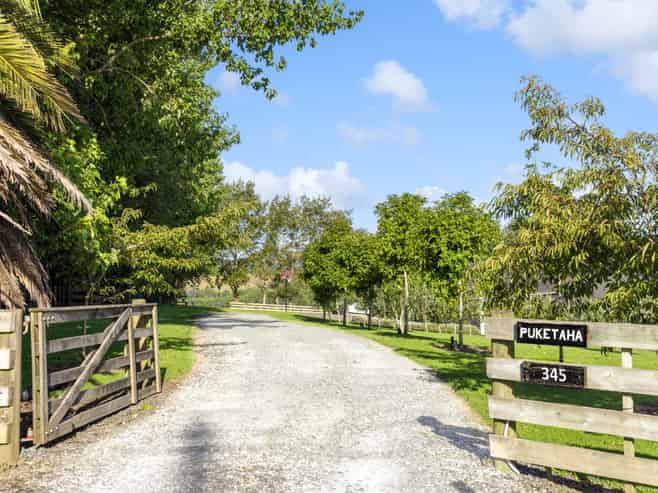 345 Green Road, Matakana