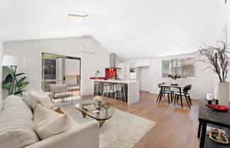 2/17 Fernwood Grove, Bayview