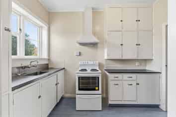 5 Plunket Terrace, Hamilton East