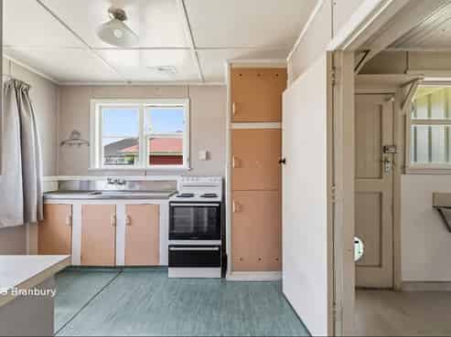 39 - 41 Banbury Crescent, Fairfield