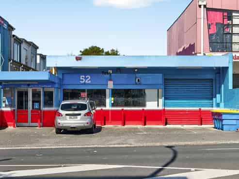 Tenanted investment with immediate upside