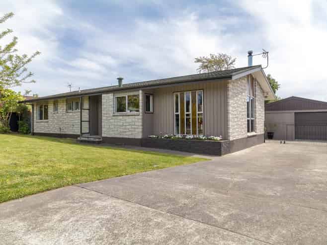 11 Brookvale Road, Havelock North