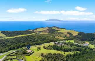 172 Cape Rodney Road, Leigh