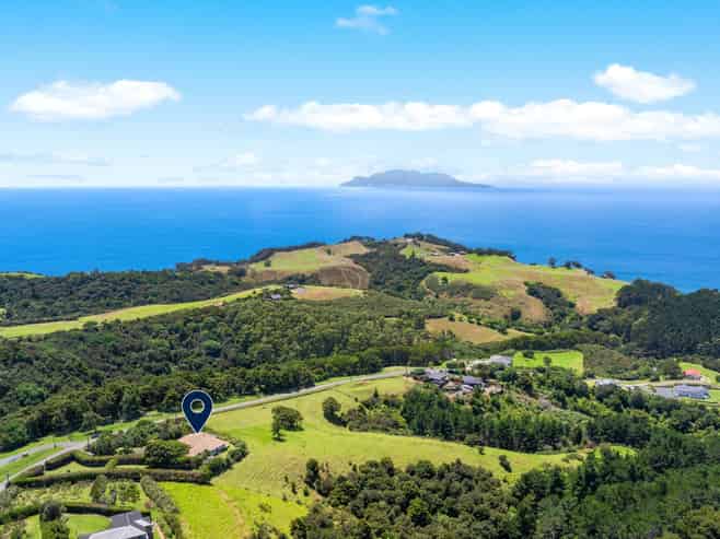 172 Cape Rodney Road, Leigh