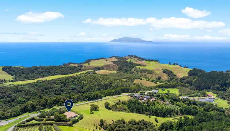 172 Cape Rodney Road, Leigh