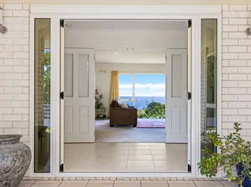 172 Cape Rodney Road, Leigh
