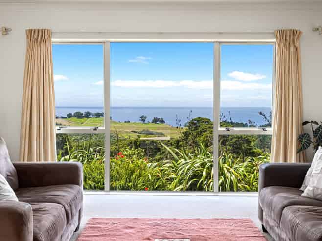 172 Cape Rodney Road, Leigh