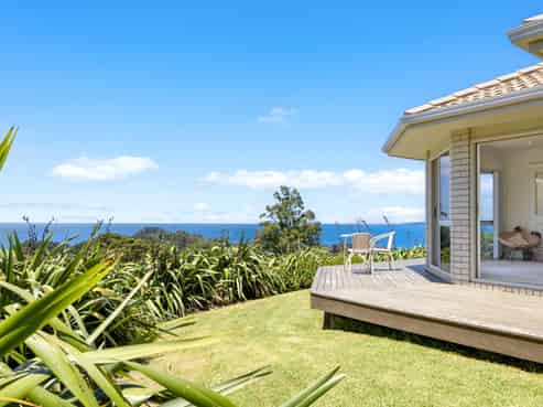 172 Cape Rodney Road, Leigh