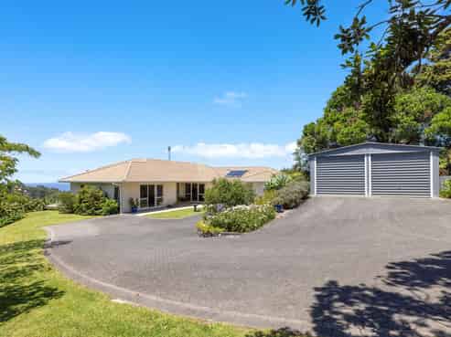 172 Cape Rodney Road, Leigh