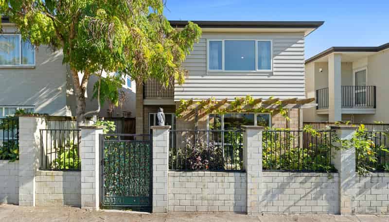 218 Murphys Road, Flat Bush