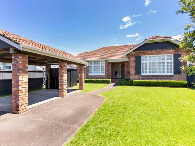 42 Athens Road, Onehunga