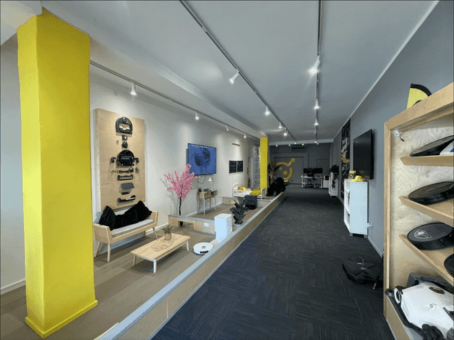 RARE RETAIL / SHOWROOM OPPOSITE WESTFIELD
