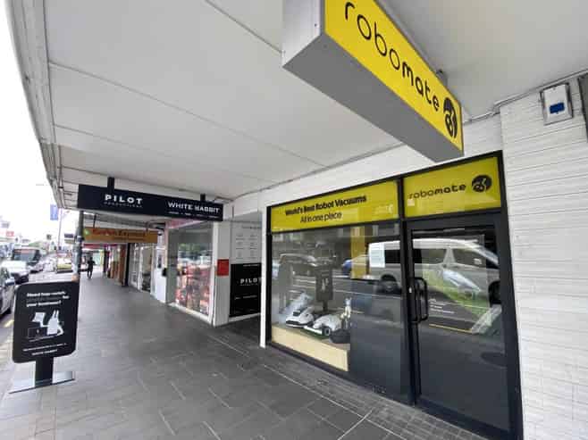 RARE RETAIL / SHOWROOM OPPOSITE WESTFIELD
