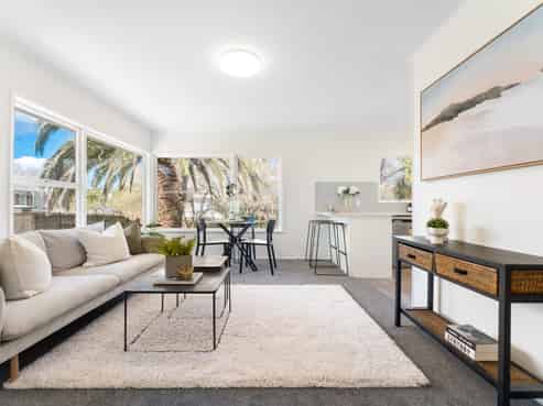 2/14 Kapiti Place, Sunnynook