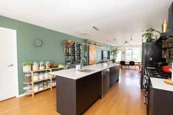 30 Orchard East Road, Ngatea