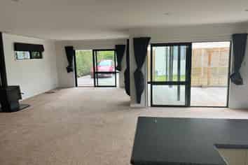 105 Eighty Eight Valley Road (Cottage), Wakefield