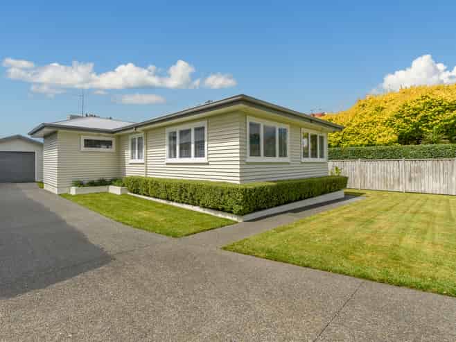 32 Hinewa Road, Otumoetai