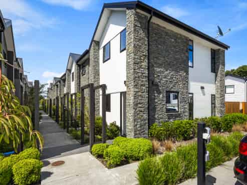 20/10 Fathom Place, Te Atatu Peninsula