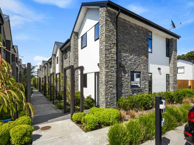 20/10 Fathom Place, Te Atatu Peninsula